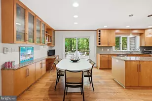 11815 Beekman Pl, Rockville, MD 20854 - Photo 18