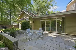 11815 Beekman Pl, Rockville, MD 20854 - Photo 10
