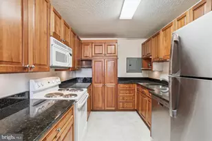 7420 Westlake Terrace, Bethesda, MD 20817 - Photo 10