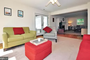 4306 Kentbury Dr, Bethesda, MD 20814 - Photo 12
