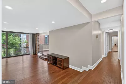 2004 Coleridge Drive #20-201, Silver Spring, MD 20902 - Photo 2