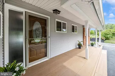 12117 Sunnyview Drive, Germantown, MD 20876 - Photo 2