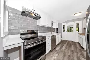 12117 Sunnyview Dr, Germantown, MD 20876 - Photo 8