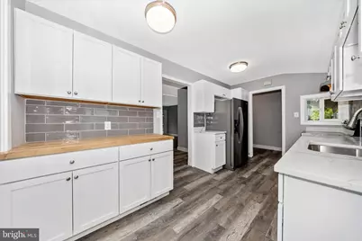 12117 Sunnyview Drive, Germantown, MD 20876 - Photo 10