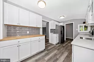12117 Sunnyview Dr, Germantown, MD 20876 - Photo 10