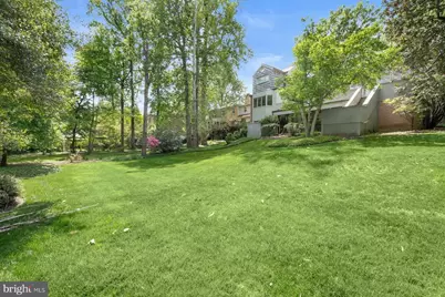 6605 Kenhill Road, Bethesda, MD 20817 - Photo 30