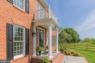 9105 Goshen Valley Dr, Laytonsville, MD 20882 - Photo 2