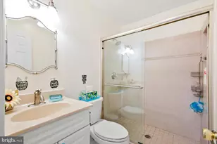 24604 Cutsail Dr, Damascus, MD 20872 - Photo 46