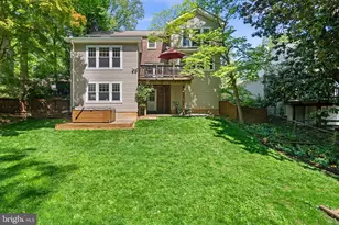 213 Crestmoor Cir, Silver Spring, MD 20901 - Photo 2