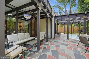 127 Hesketh St, Chevy Chase, MD 20815 - Photo 40