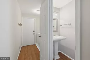 1429 Longhill Dr, Rockville, MD 20854 - Photo 28
