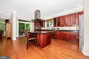 10502 Parkwood Dr, Kensington, MD 20895 - Photo 8