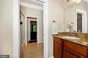 10502 Parkwood Dr, Kensington, MD 20895 - Photo 30
