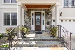 10502 Parkwood Dr, Kensington, MD 20895 - Photo 2