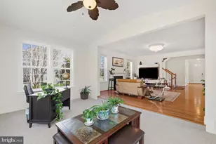 17511 Toboggan Ln, Rockville, MD 20855 - Photo 20