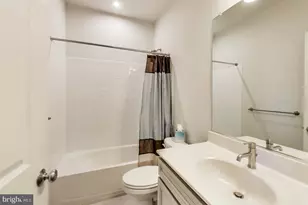 5004 Oakmoore Dr, Rockville, MD 20852 - Photo 30