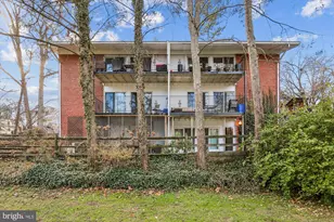 921 Prospect St, Takoma Park, MD 20912 - Photo 2