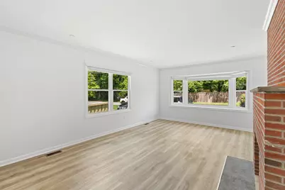 8 Oak Avenue, Gaithersburg, MD 20877 - Photo 4