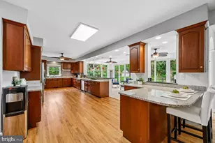 13120 Esworthy Rd, North Potomac, MD 20878 - Photo 22
