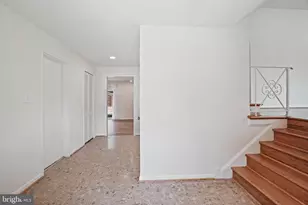6607 Lone Oak Dr, Bethesda, MD 20817 - Photo 4