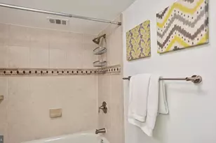 10 Monroe St, Rockville, MD 20850 - Photo 16