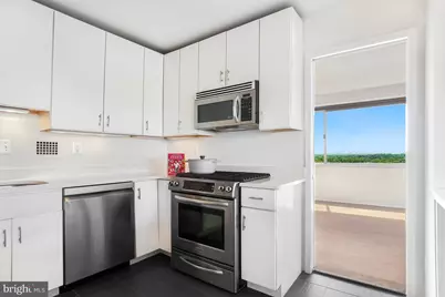 5500 Friendship Boulevard #2017N, Chevy Chase, MD 20815 - Photo 18