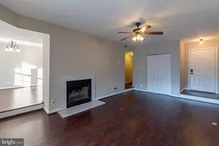 35 Pickering Ct, Germantown, MD 20874 - Photo 2