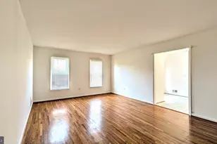 8835 Tuckerman Ln, Potomac, MD 20854 - Photo 4