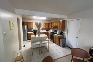 7 Pipestem Ct, Potomac, MD 20854 - Photo 6