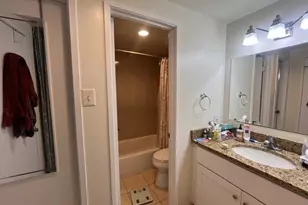 7 Pipestem Ct, Potomac, MD 20854 - Photo 8