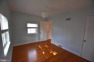 10118 Cedar Ln, Kensington, MD 20895 - Photo 16