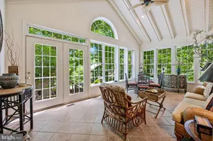 8929 Colesville Rd, Silver Spring, MD 20910 - Photo 4