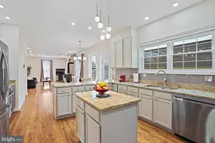 23816 Echo Creek Ct, Gaithersburg, MD 20882 - Photo 14