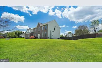 23816 Echo Creek Court, Gaithersburg, MD 20882 - Photo 4