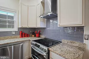 23816 Echo Creek Ct, Gaithersburg, MD 20882 - Photo 14