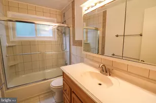 400 Dean Dr, Rockville, MD 20851 - Photo 4