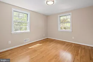 7018 Old Cabin Ln, North Bethesda, MD 20852 - Photo 40