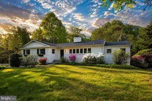 10410 Gary Rd, Potomac, MD 20854 - Photo 2