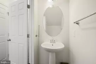 123 Copley Cir, Gaithersburg, MD 20878 - Photo 14