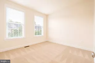 184 Autumn View Dr, Gaithersburg, MD 20878 - Photo 24