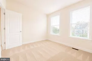 184 Autumn View Dr, Gaithersburg, MD 20878 - Photo 26