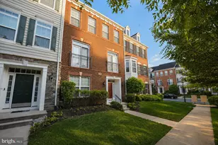 184 Autumn View Dr, Gaithersburg, MD 20878 - Photo 2