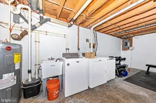 28513 Woodview Dr, Damascus, MD 20872 - Photo 38