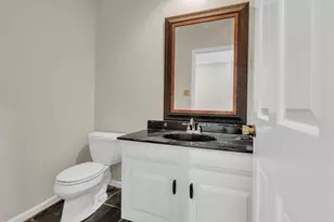 8616 Chateau Dr, Potomac, MD 20854 - Photo 6