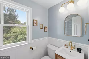 8007 Wildwood Dr, Takoma Park, MD 20912 - Photo 22