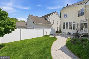 968 Featherstone St, Gaithersburg, MD 20878 - Photo 30