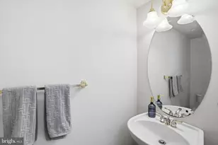 968 Featherstone St, Gaithersburg, MD 20878 - Photo 18