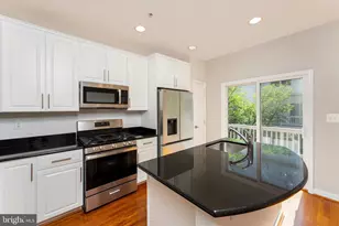 520 Casey Ln, Rockville, MD 20850 - Photo 18