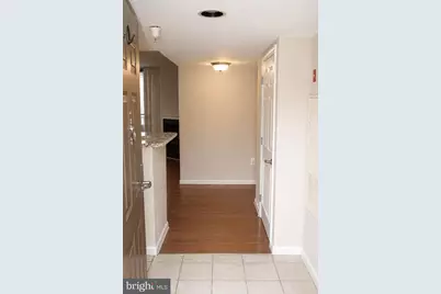 11710 Old Georgetown Road #527, North Bethesda, MD 20852 - Photo 2