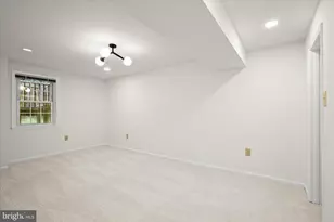 7533 Pepperell Dr, Bethesda, MD 20817 - Photo 46